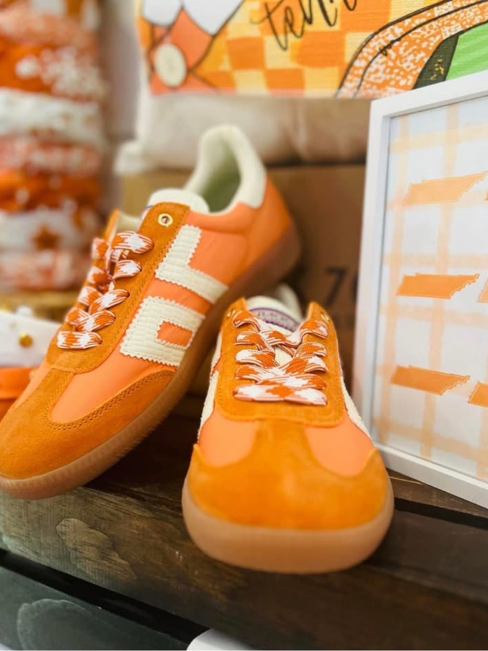 Back 70 Orange Ghost Retro Shoes